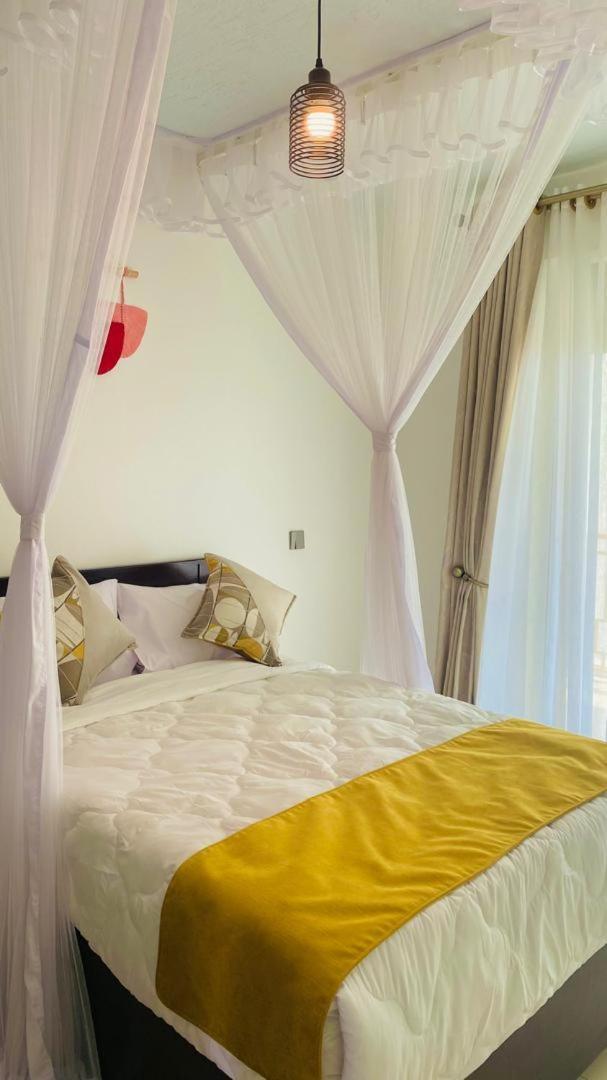 Victoria View Boutique Hotels Kigo エンテベ エクステリア 写真